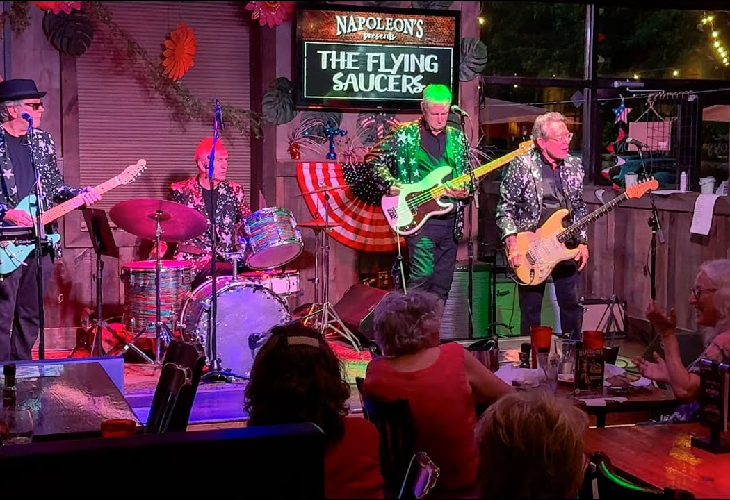 The Flying Saucers 2