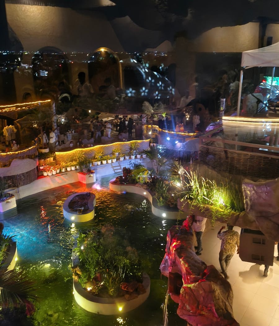 Paradise Pool Side Restaurant 2