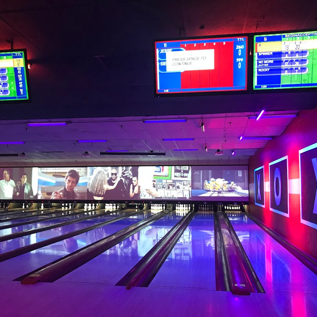 Bowlero Belleville 1