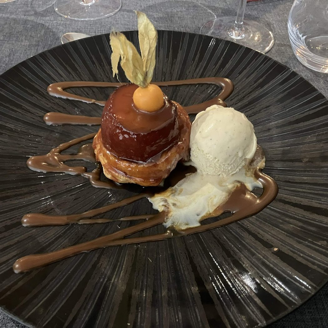 Restaurant a la Maison. 3