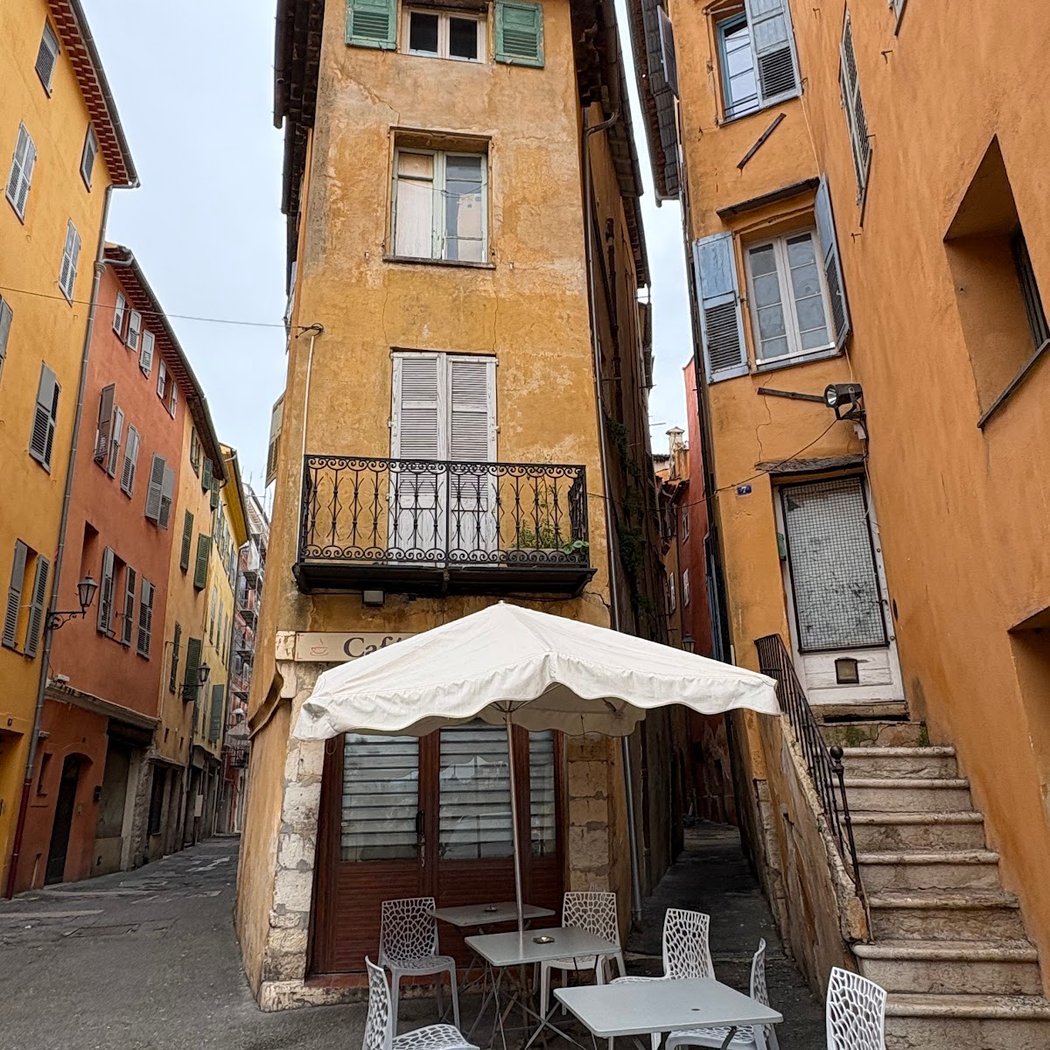Grasse old town 2