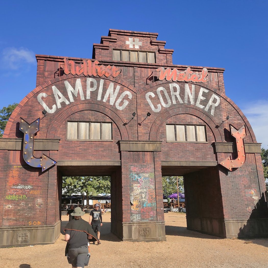 Camping Hellfest 1