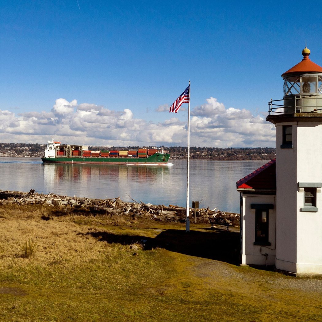 Sunday Lighthouse Tours & Beachcombing 1