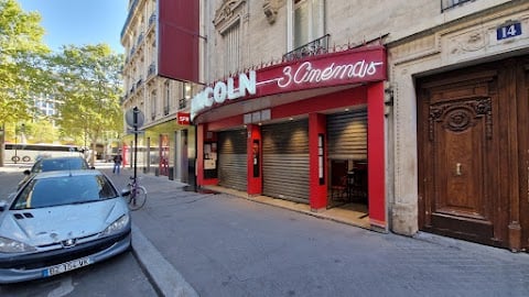 Il reste encore demain 2