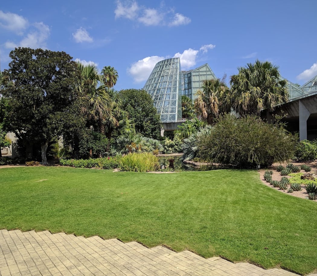 Garden Maintenance Volunteering 3