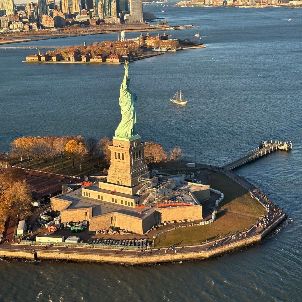 Charm Aviation NYC 3