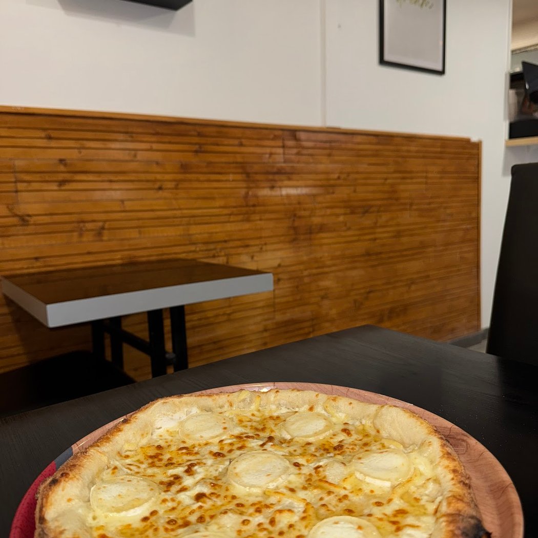 French Touch Pizza 3