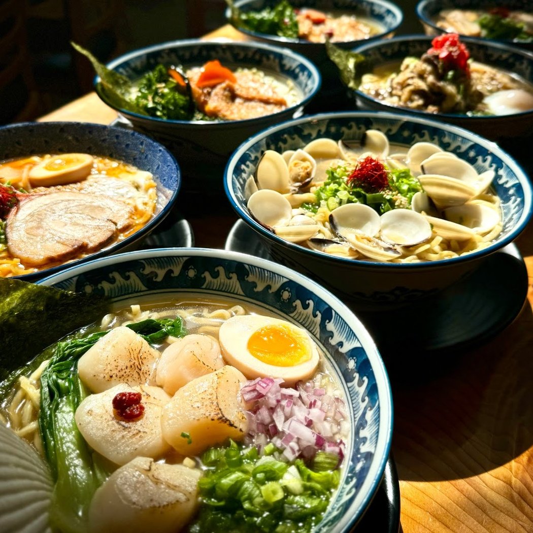 HINODEYA Ramen & Bar Chestnut 1