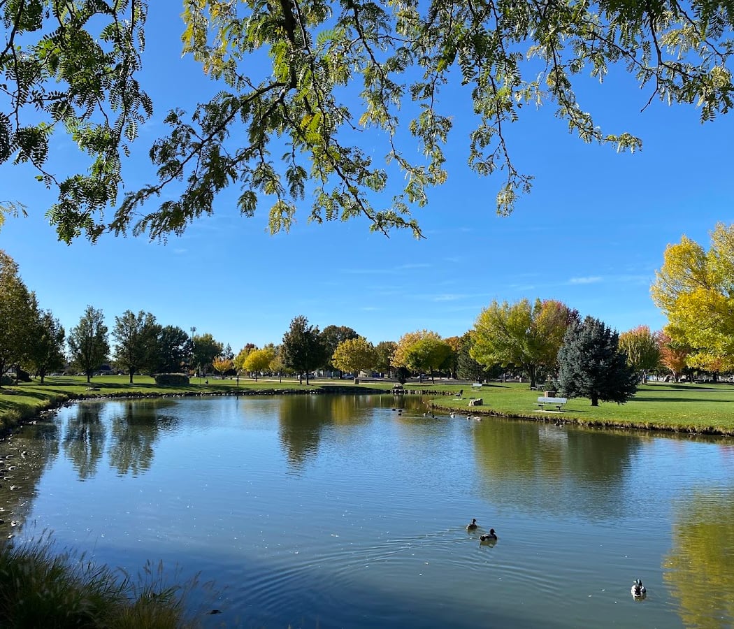 Settlers' Park 2