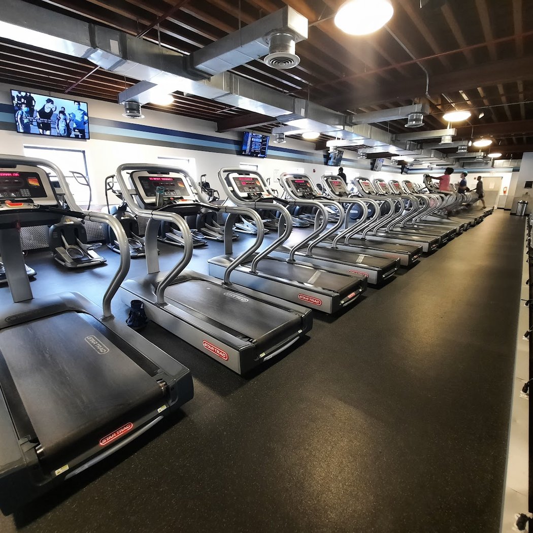 Crunch Fitness - Crown Heights 2