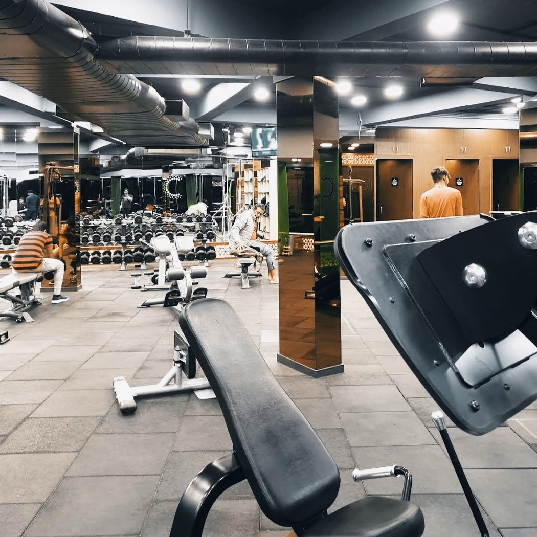 ICONIC FITNESS Koramangala 4th Block- Largest fitness chain in Bangalore | Best Rated | Unisex Fitness Centers | Gx Studio 3