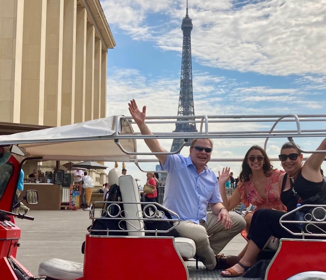 PARIS VISIT TUKTUK 1