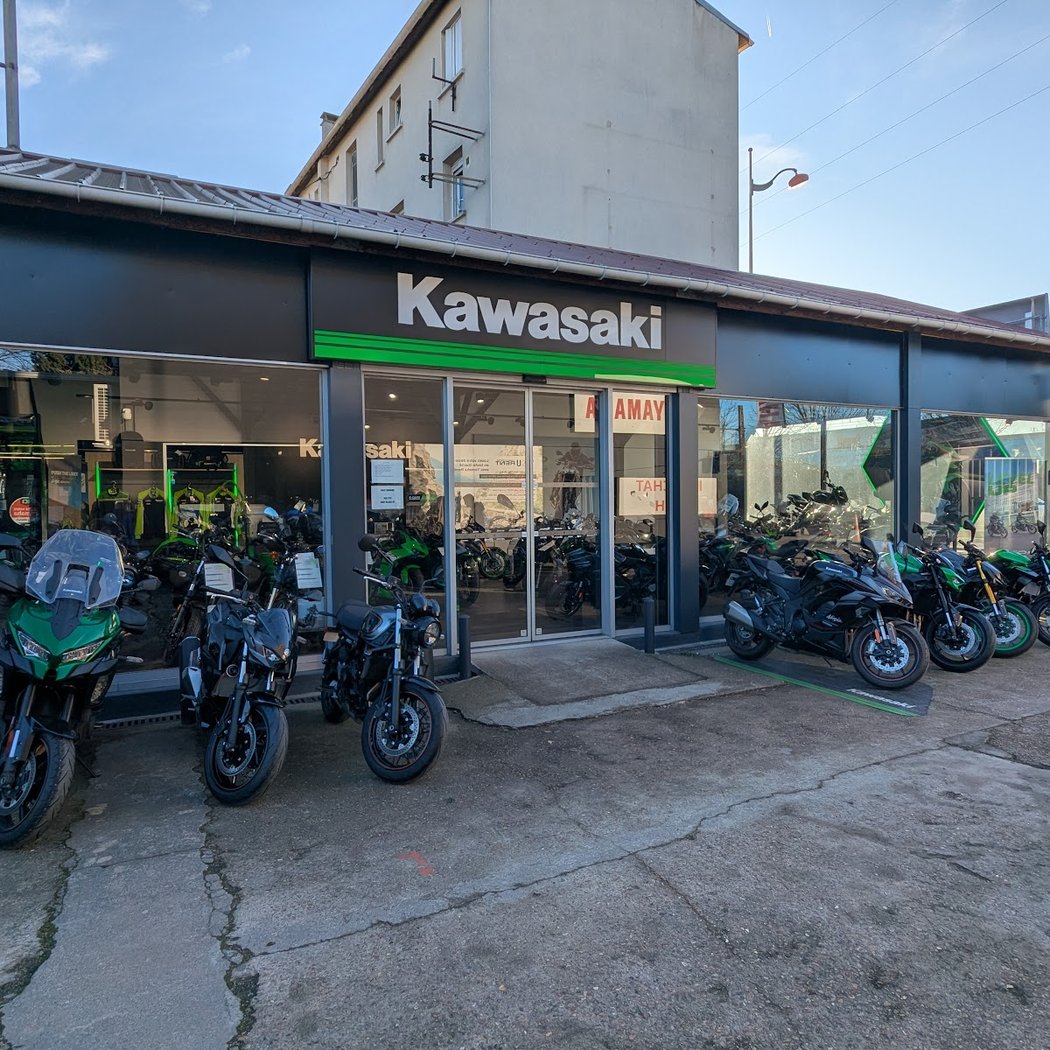 JOUY MOTO Villeneuve Yamaha & Kawasaki 2