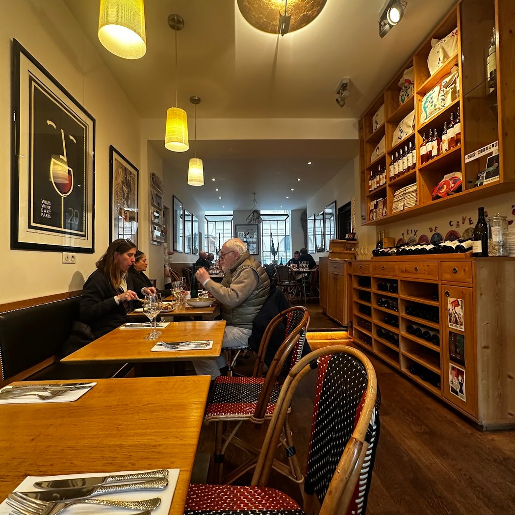 Le Willi's Wine Bar 4