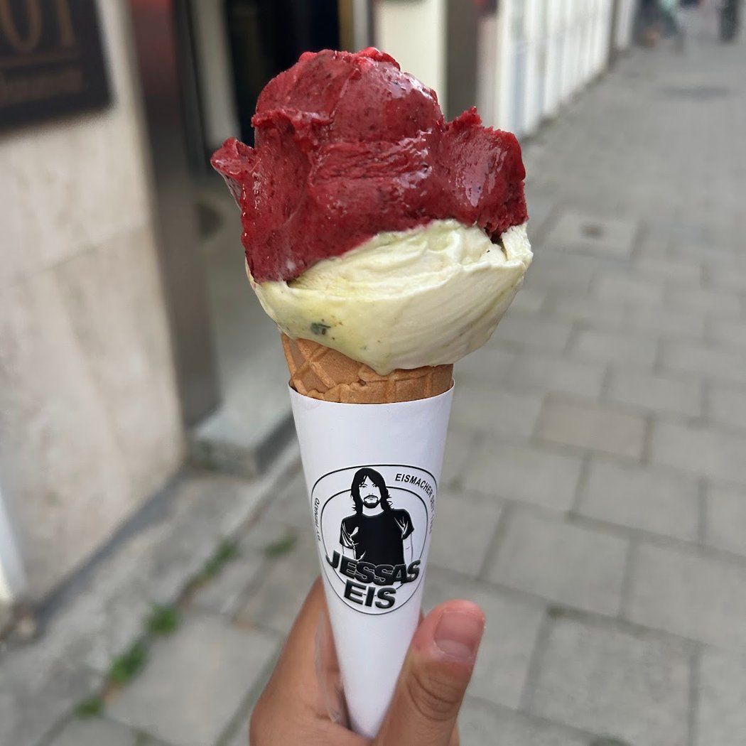 Jessas Eis