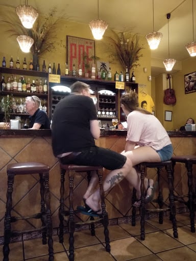 Bar Poë 2
