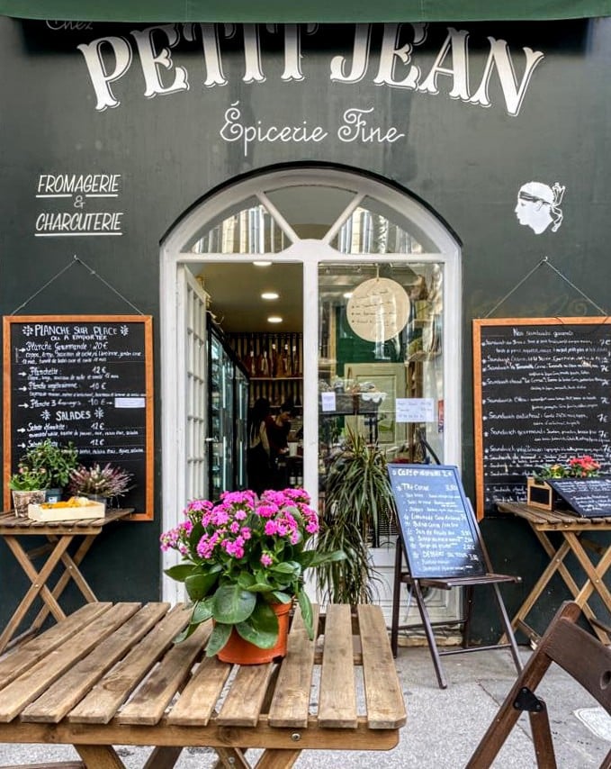 Chez Petit Jean 2