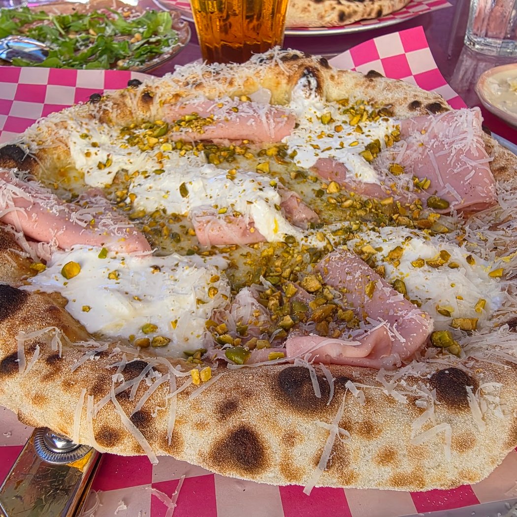 Sophia Pizzoteca & Bar 4