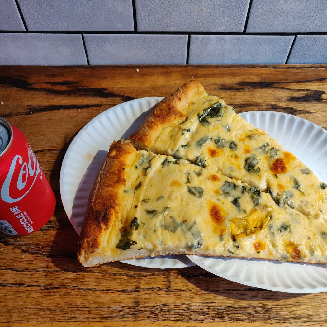 Artichoke Basille's Pizza 3