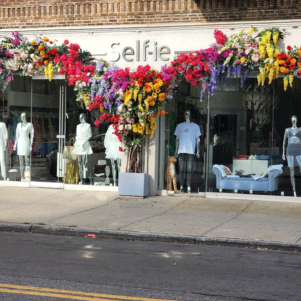 Selfie Clothing Boutique 2