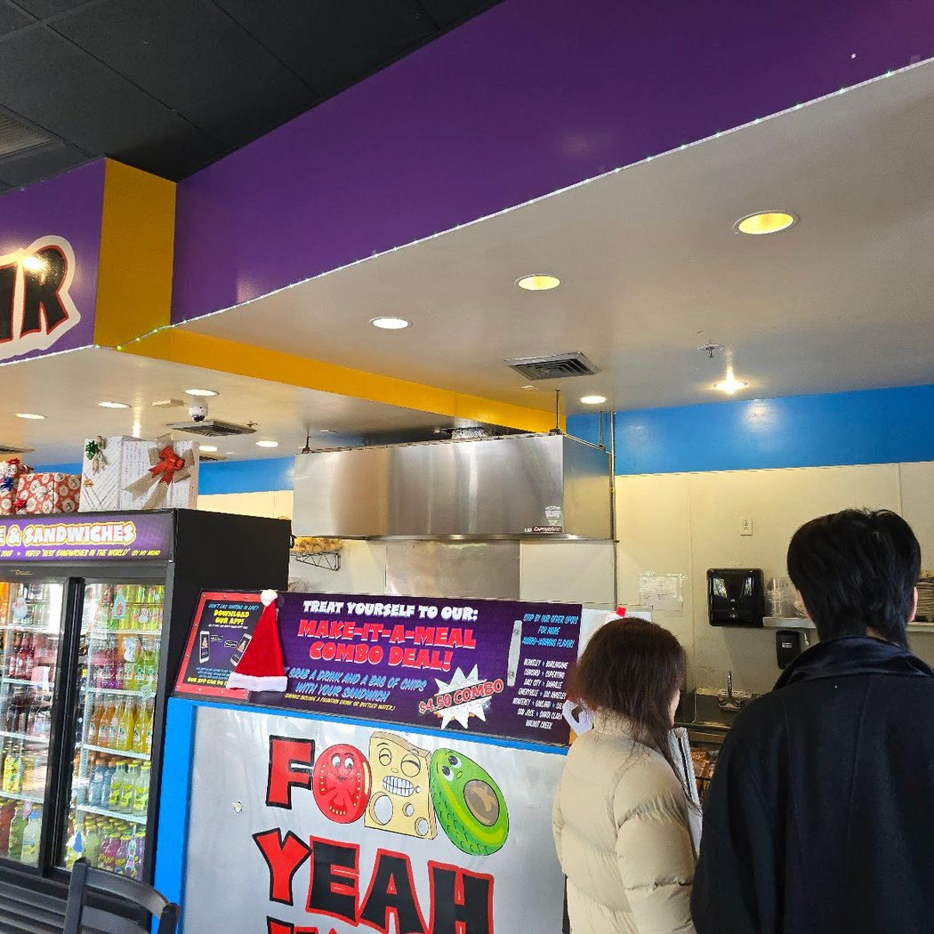 Ike's Love & Sandwiches 3