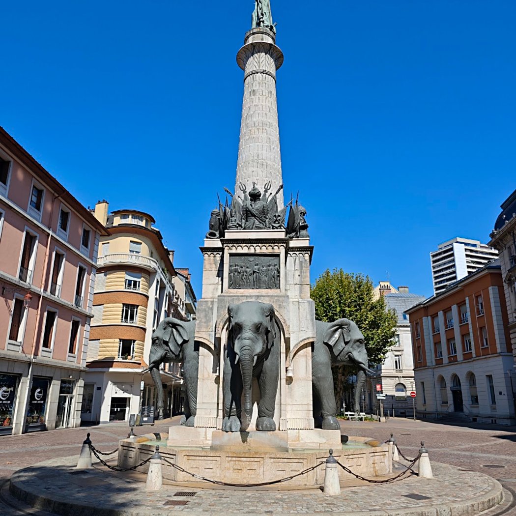 La Fontaine des Éléphants 2