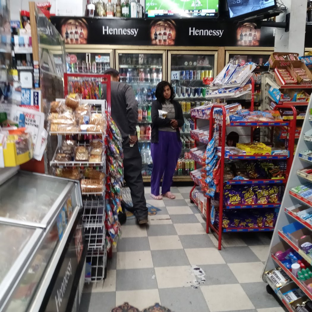 Mike's Liquor 3