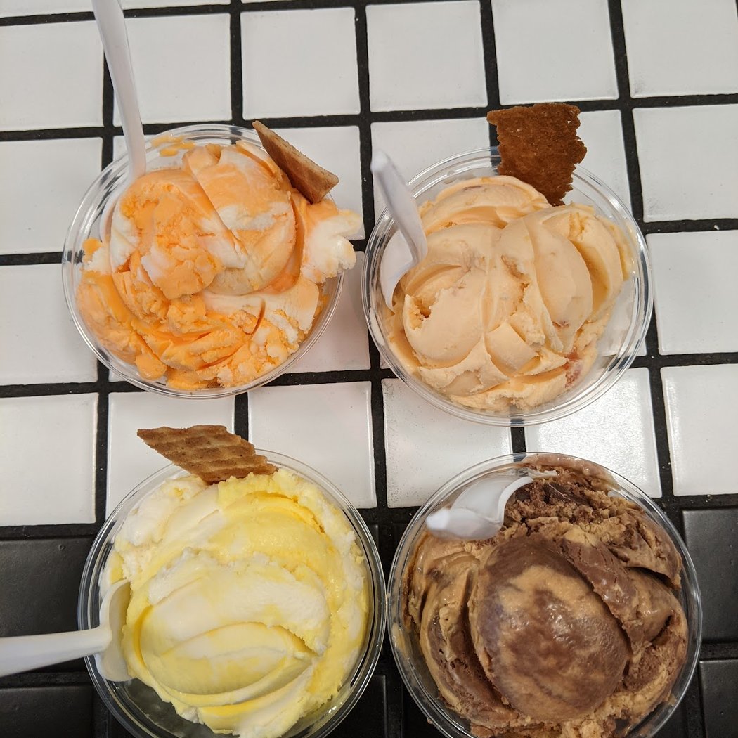 Twins Ice Cream Parlour 1