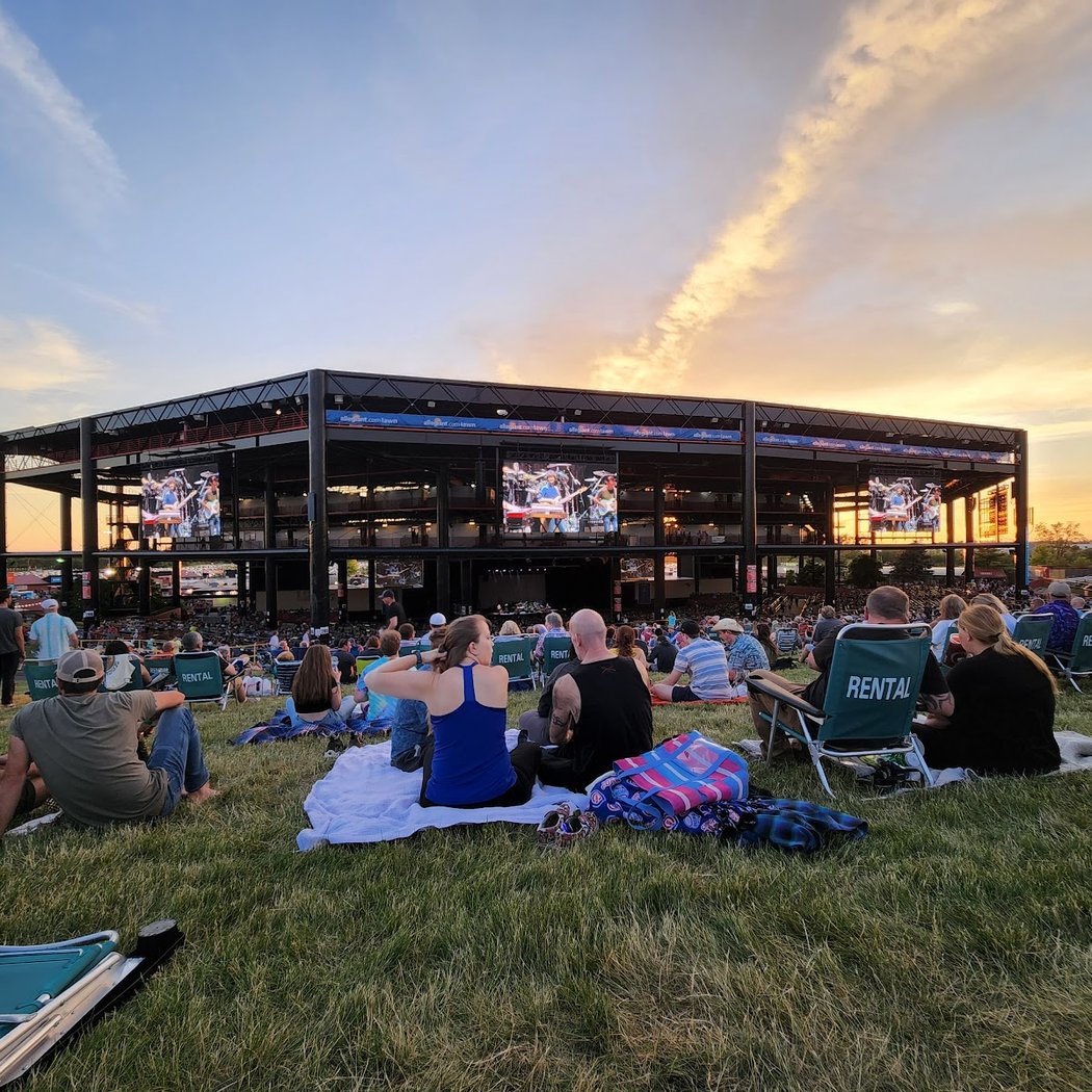 Breaking Benjamin, Chevelle & Starset 2
