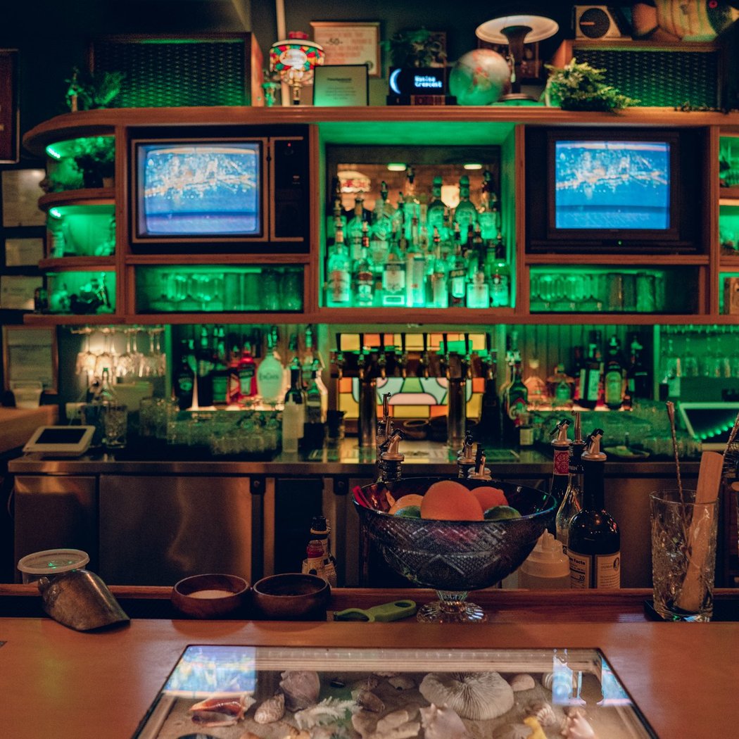 Consignment Lounge 2