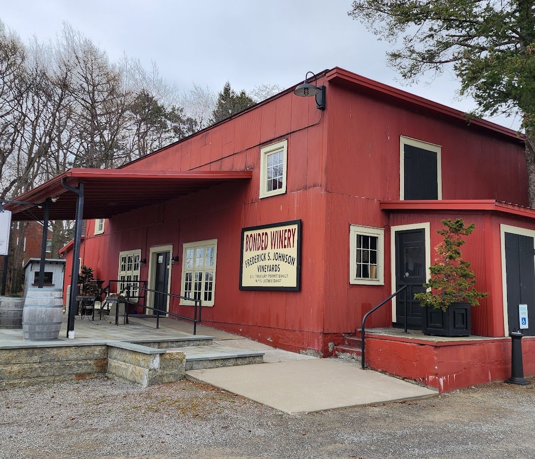 Johnson Estate Winery 2