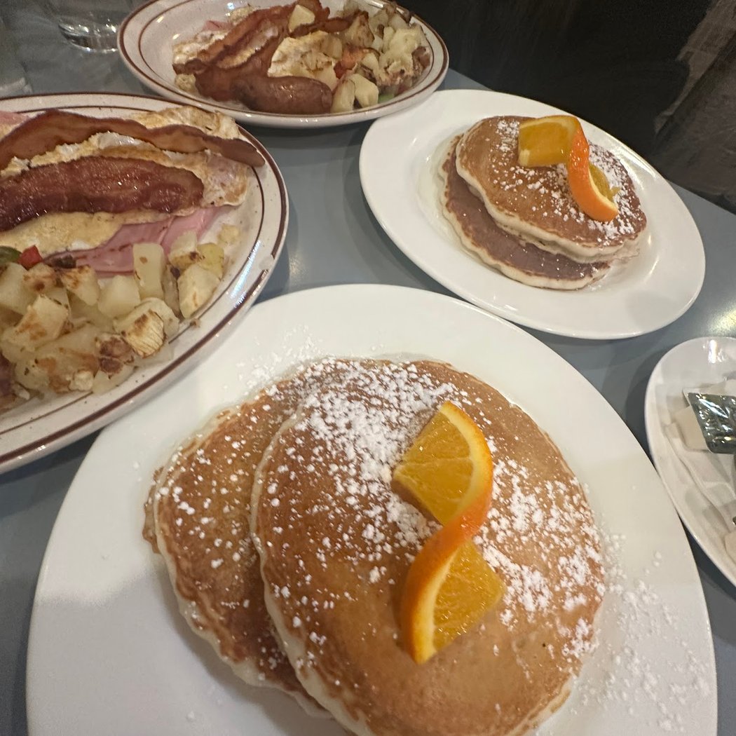 Malibu Diner 3