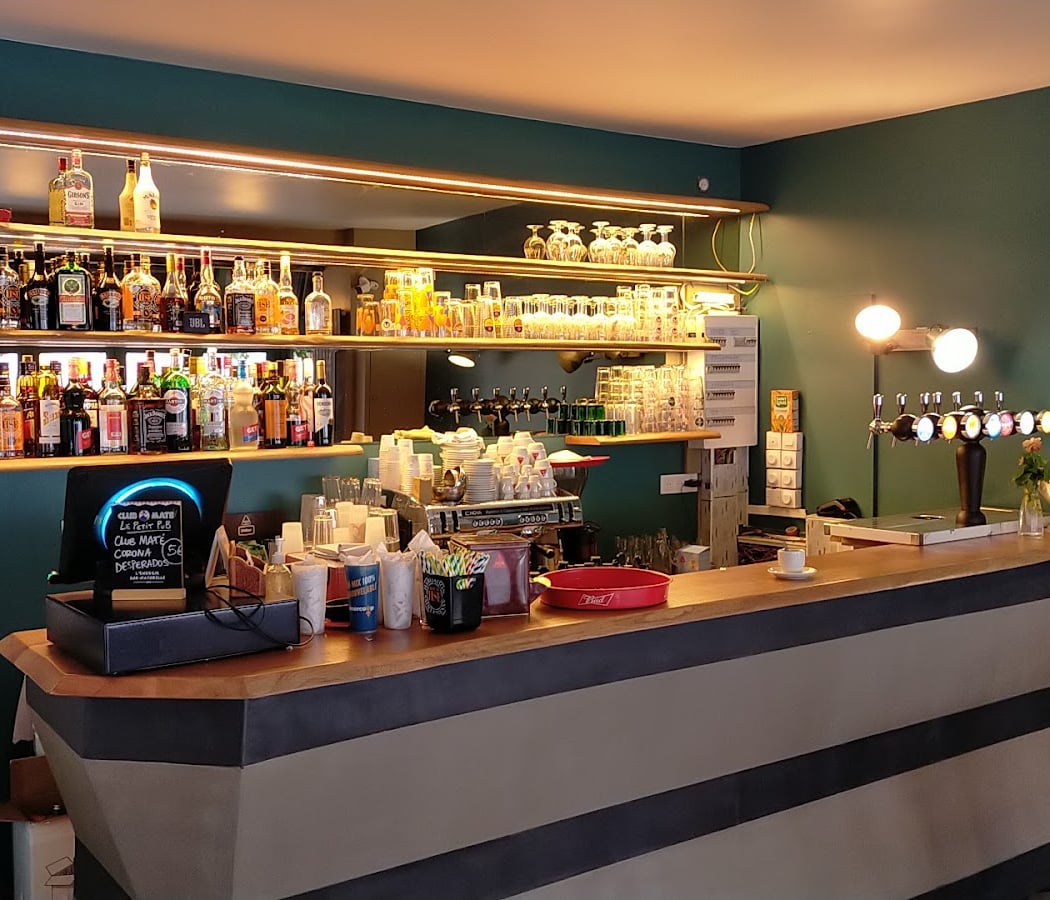le petit pub 1