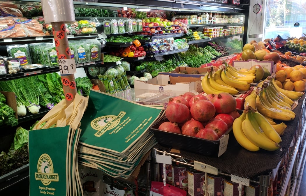 Temescal Produce Market 3