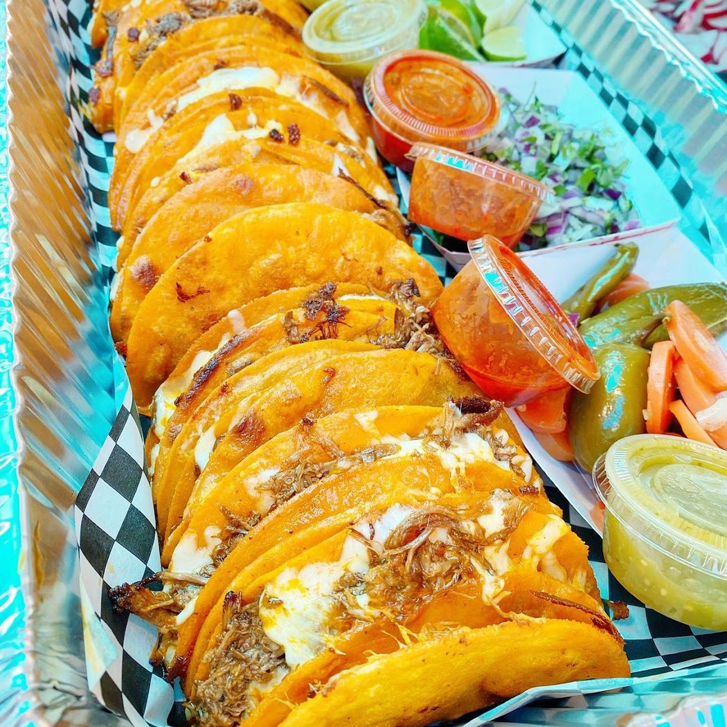 Gio y Los Magos Mexican Grill 1