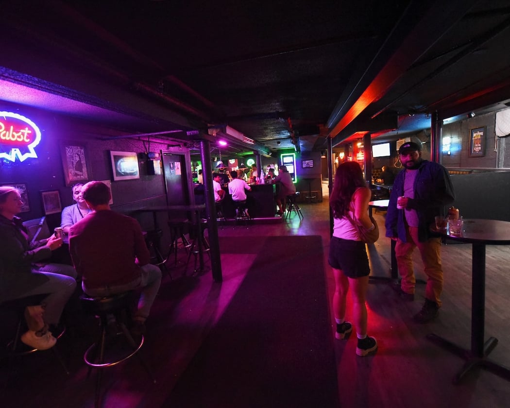 8 Ball Saloon 2