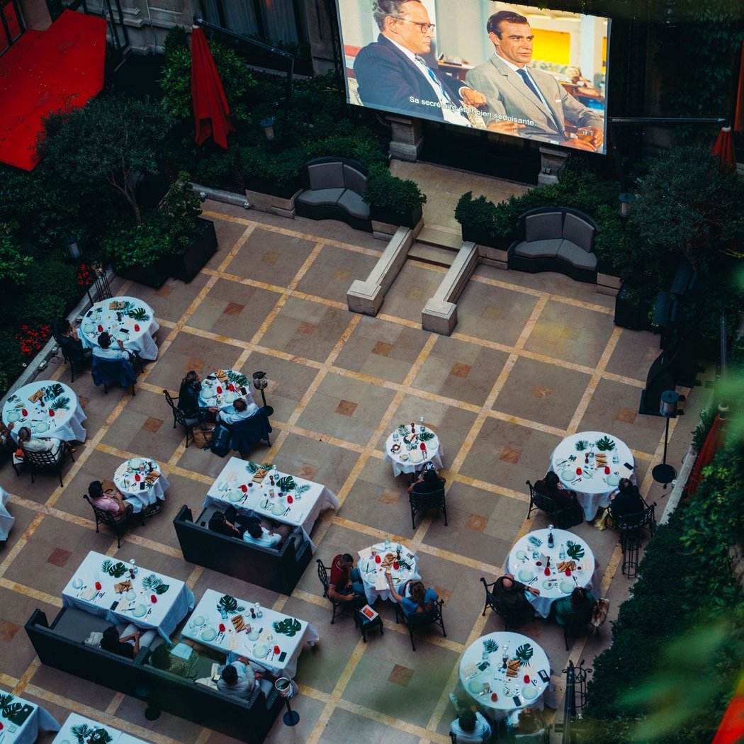 Plaza Cinema Club 1