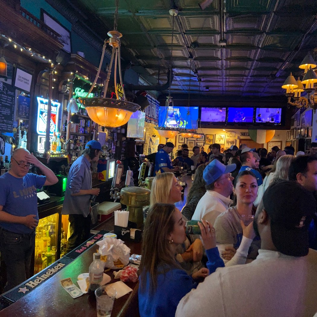 Bailey's Corner Pub 1