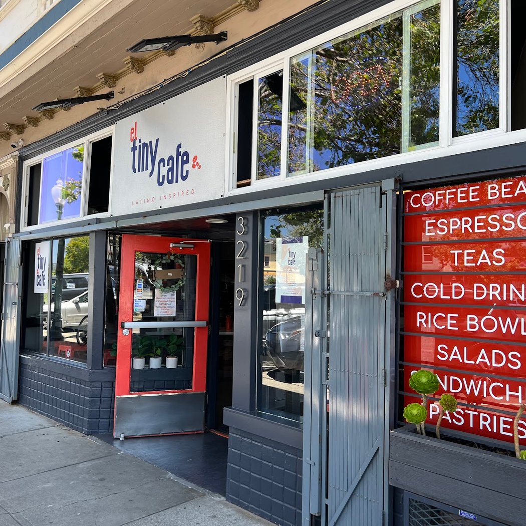 EL TINY CAFE 2
