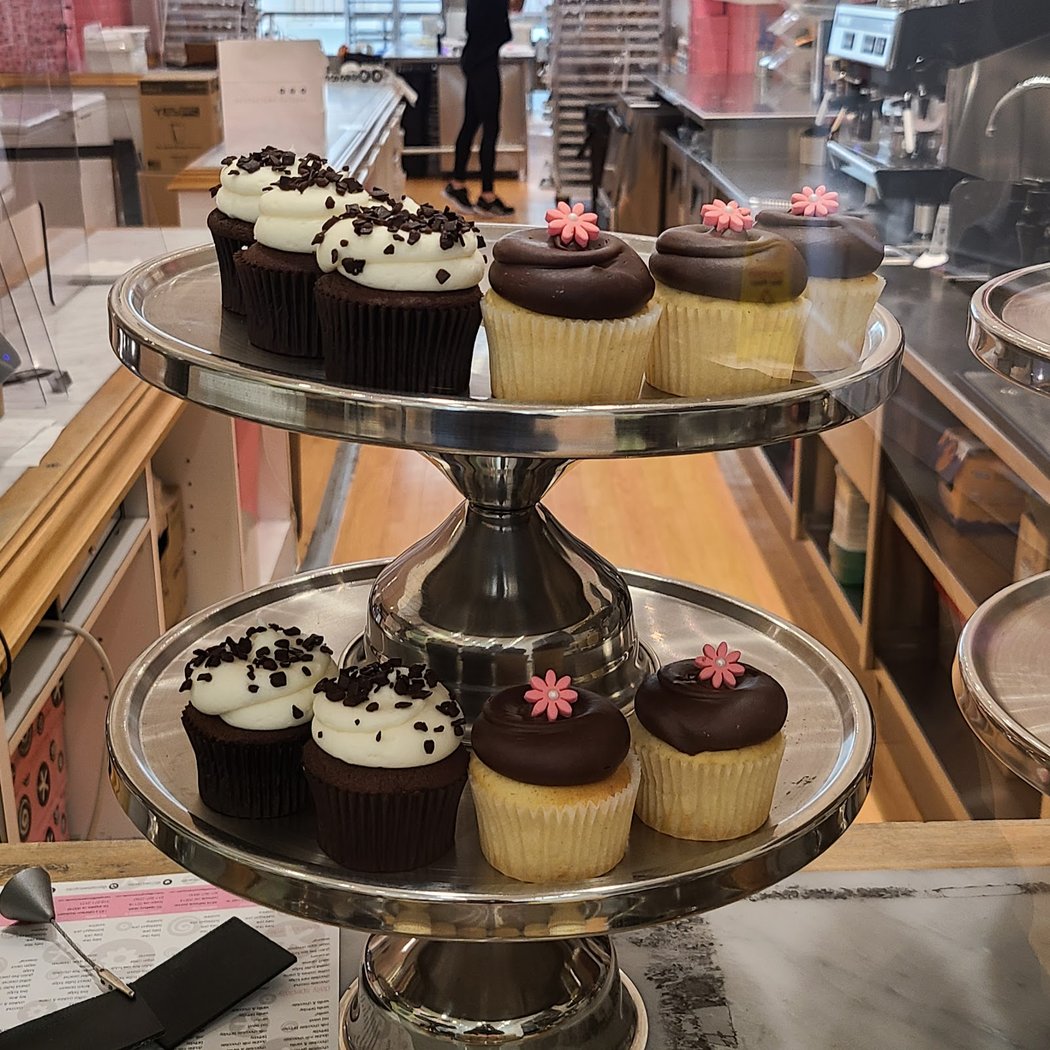 Georgetown Cupcake 4