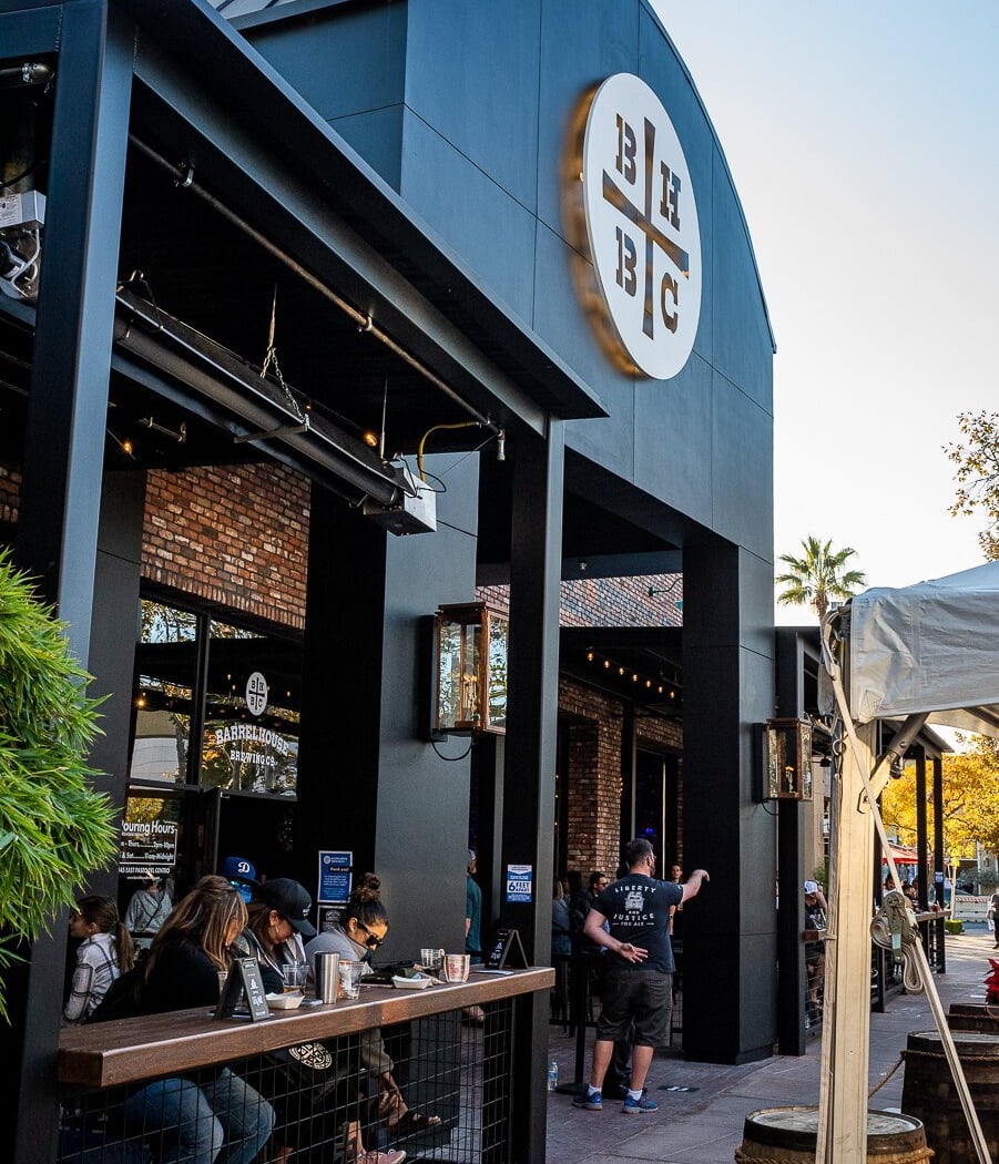 BarrelHouse Fresno - Taproom 3