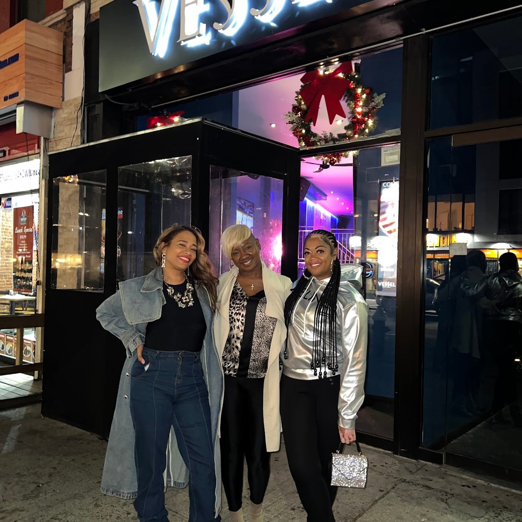 Vessel Bar & Grill 2