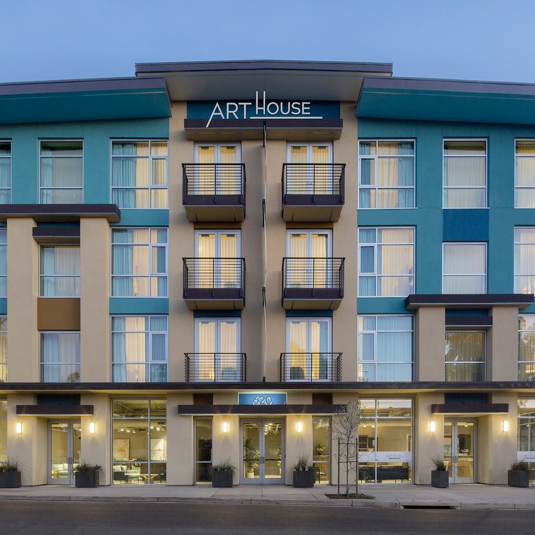 Art House Hotel & Suites 2