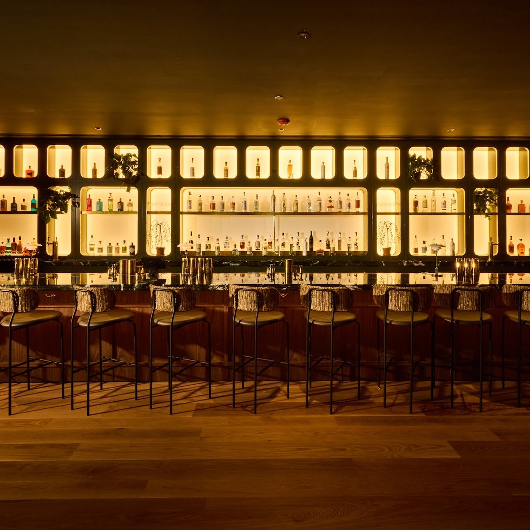 Modern Bar 2
