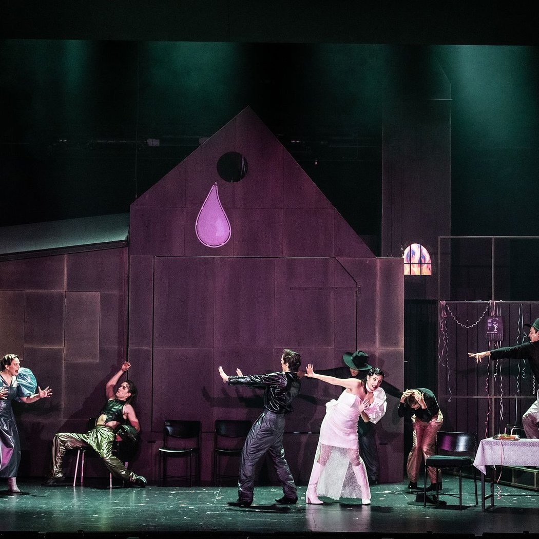 DIE DREIGROSCHENOPER