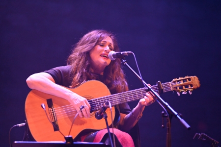 Claudia Meyer rend hommage à LA NEGRA Mercedes Sosa 3
