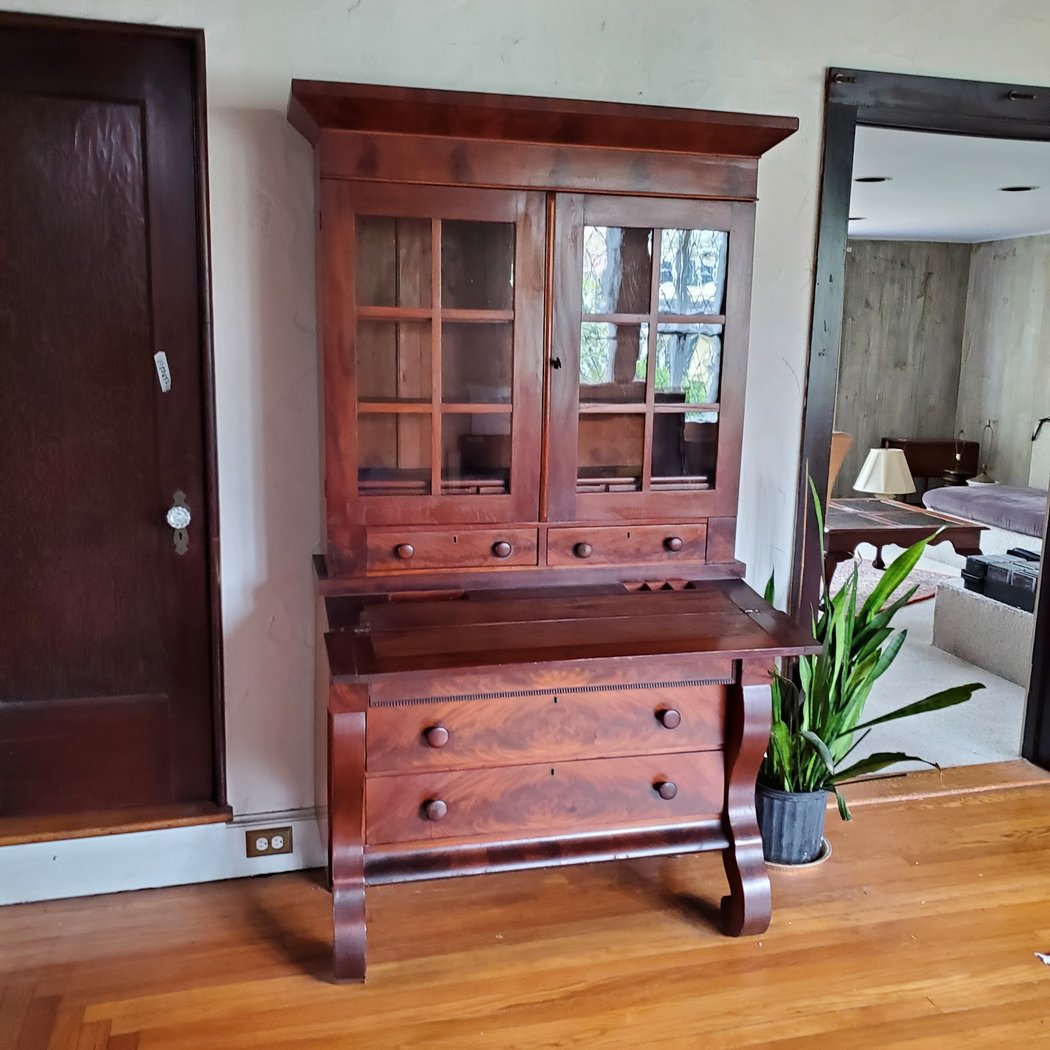 Blueberry Hill Antiques & Estate Auctions 3