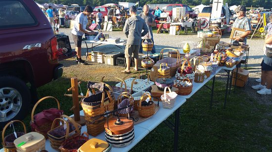 Farmers Flea Market 4