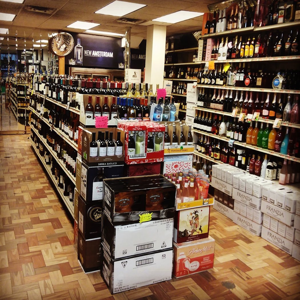 Top Lines Wine & Liquors Inc 3