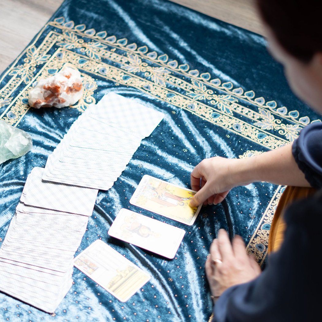 Intuitive Tarot with Chelsea Roth 2
